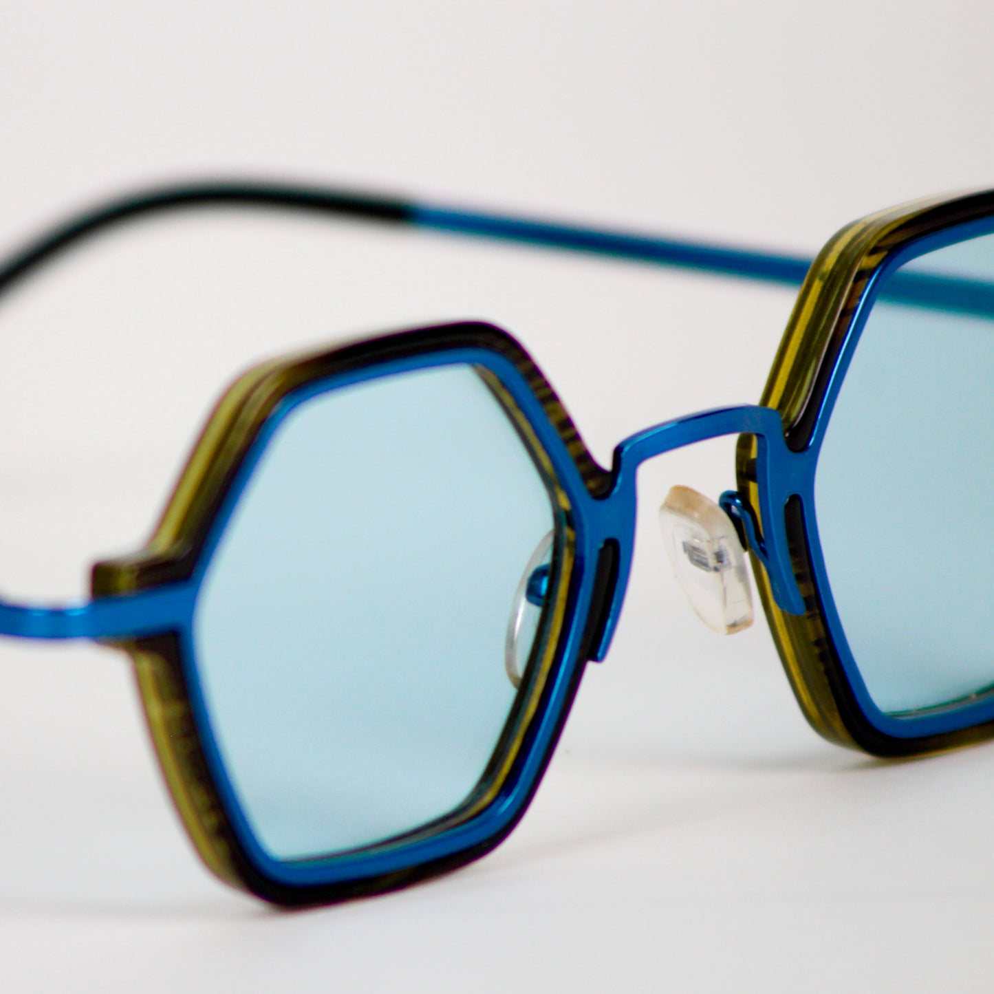 Hadar Blue